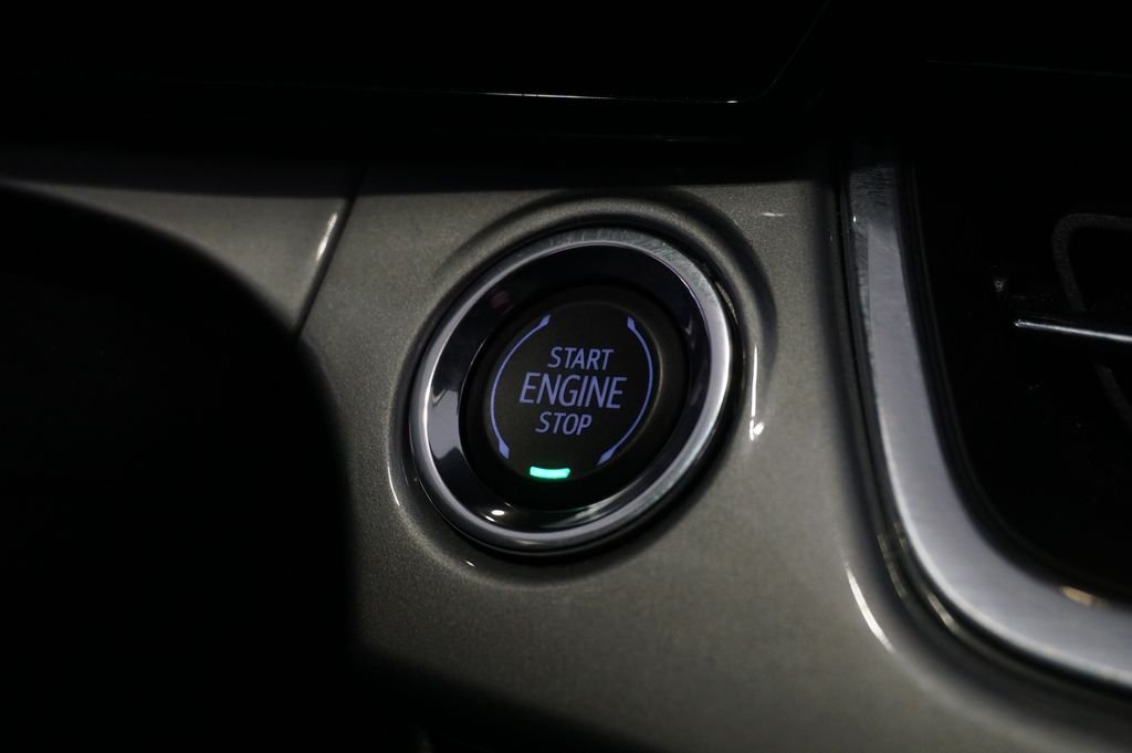 Used 2025 Gray Chevrolet LT image 16