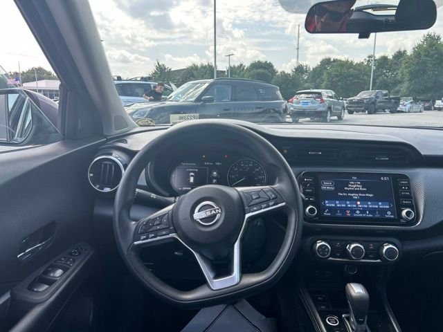 Used 2023 Gray Nissan SV image 20