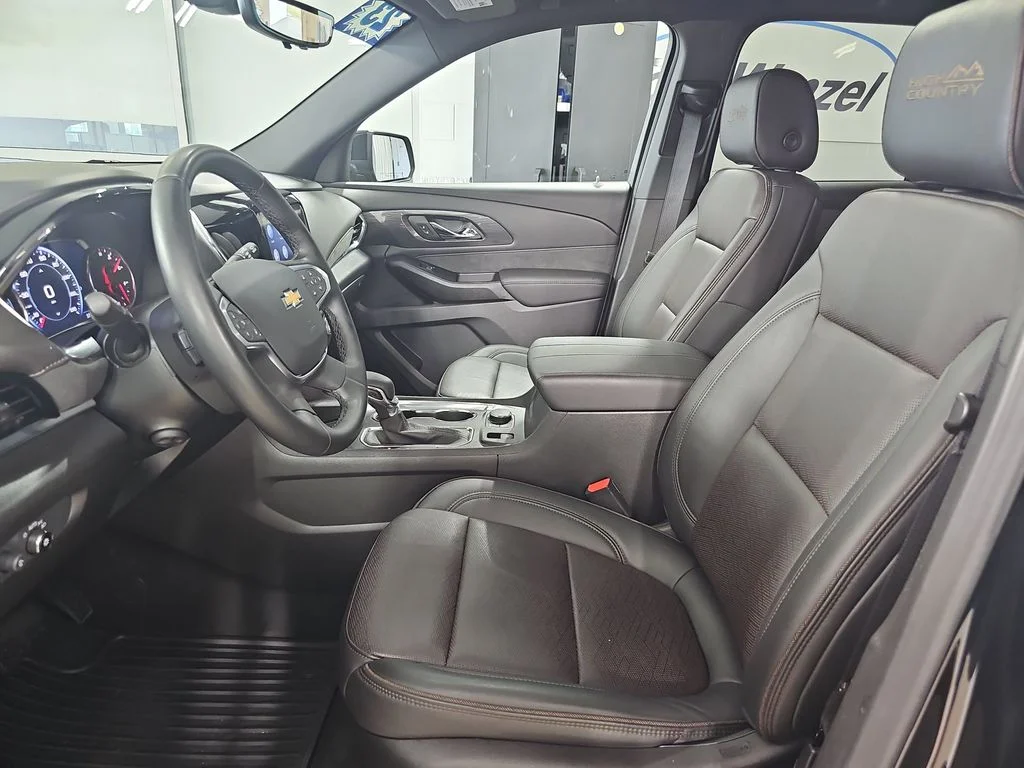Used 2023 Black Chevrolet High Country image 21