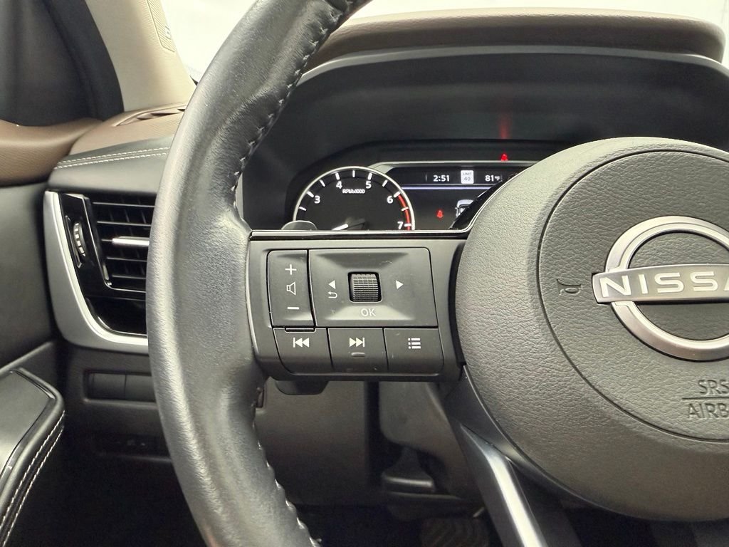 Used 2023 White Nissan SL image 45