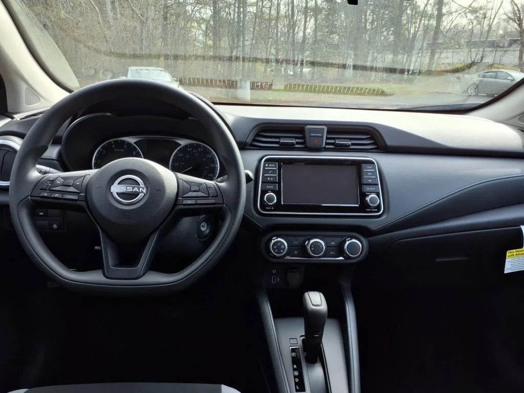 2025 Nissan Versa Sedan S - Photo 9