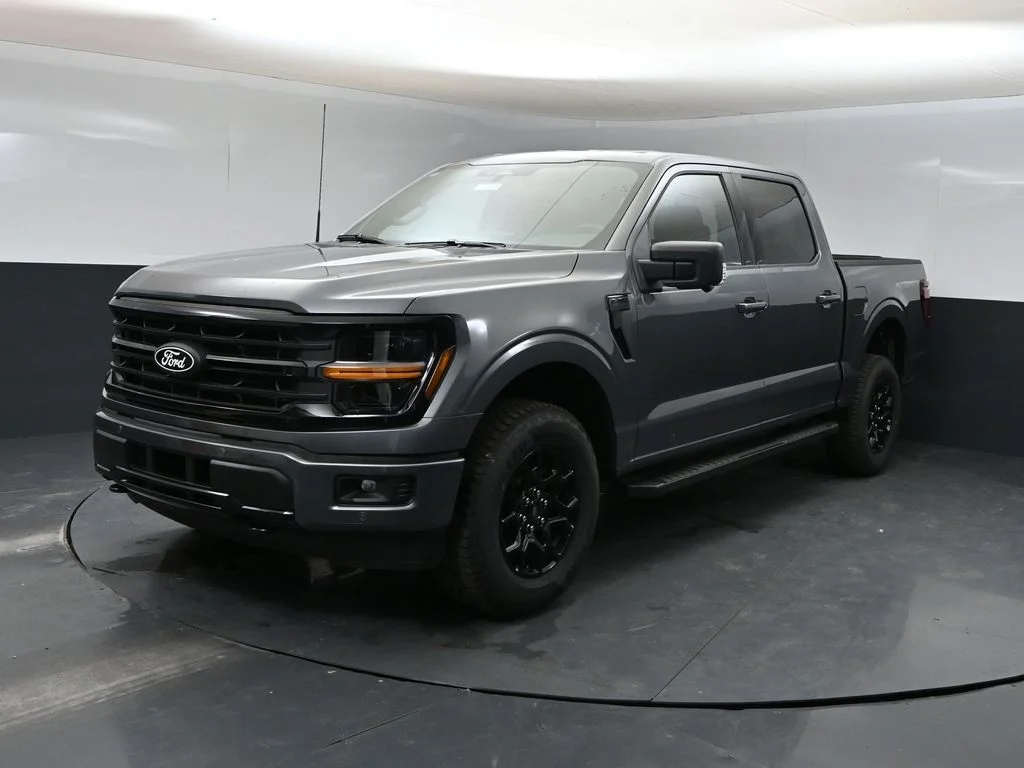 New 2026 Gray Metallic Ford XLT image 5