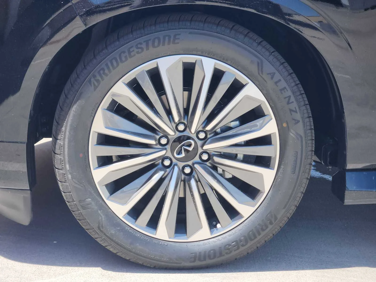 New 2027 BLACK OBSIDIAN INFINITI Luxe 4WD image 7