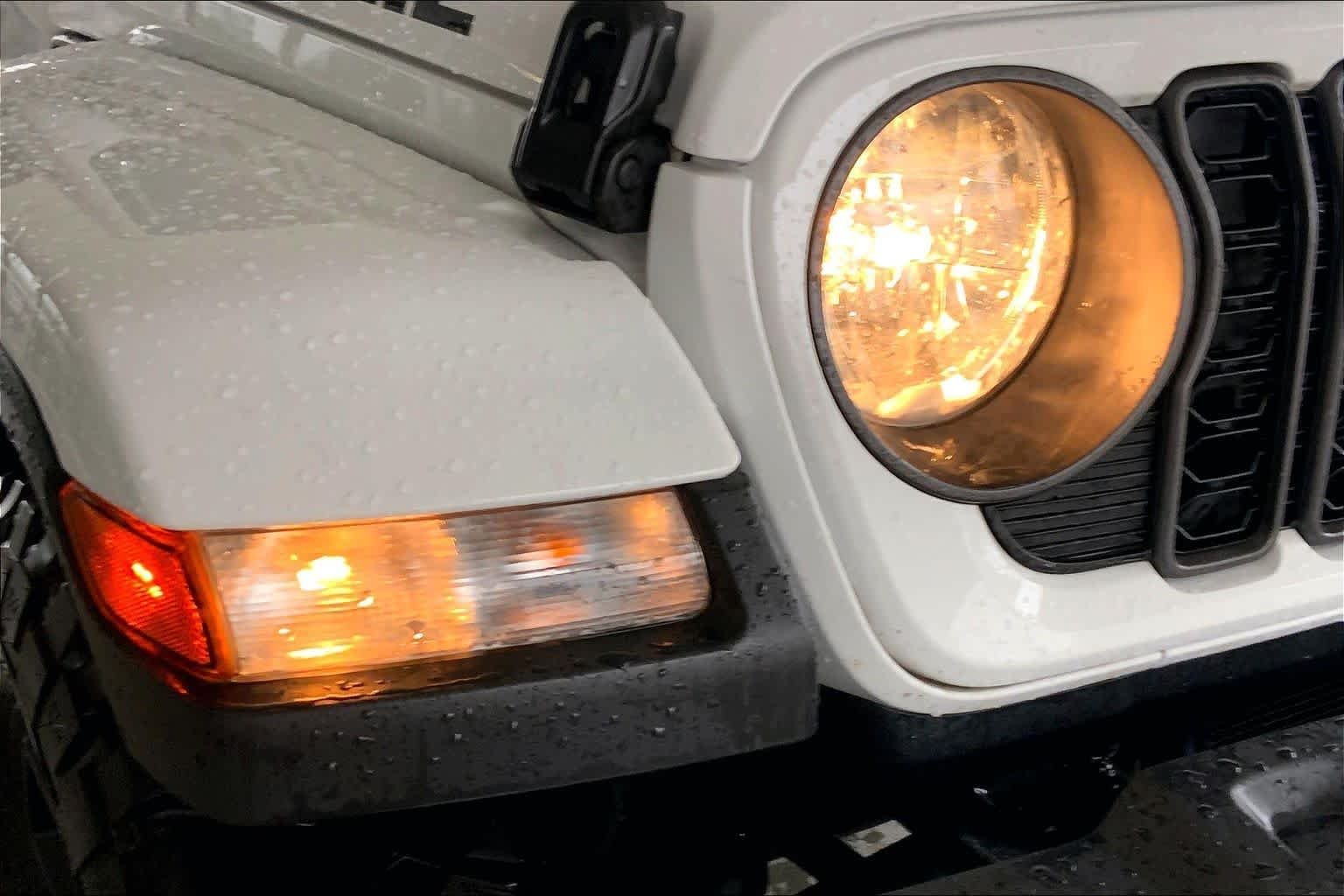 Used 2024 Bright White Clearcoat Jeep Texas Trail image 27