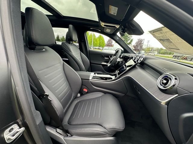 New 2026 MANUFAKTUR exclusive graphite grey magno Mercedes-Benz GLC 300 image 27