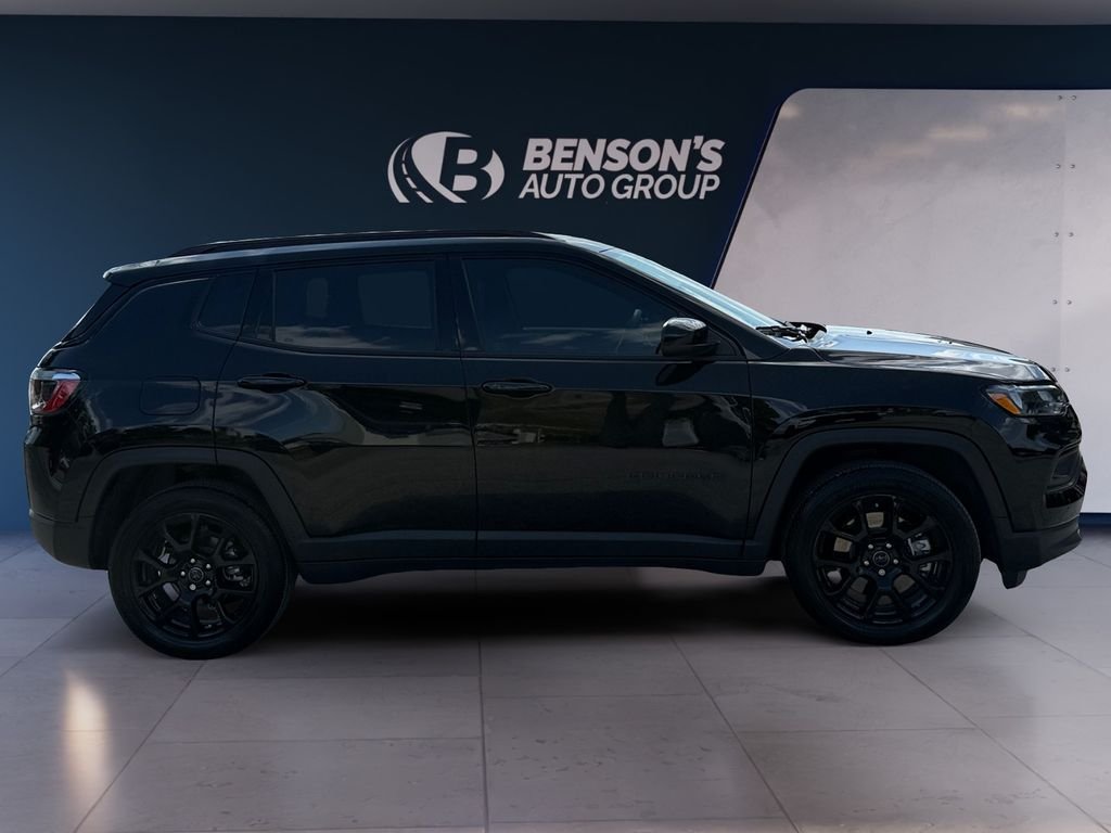 Used 2026 Black Jeep Latitude image 6