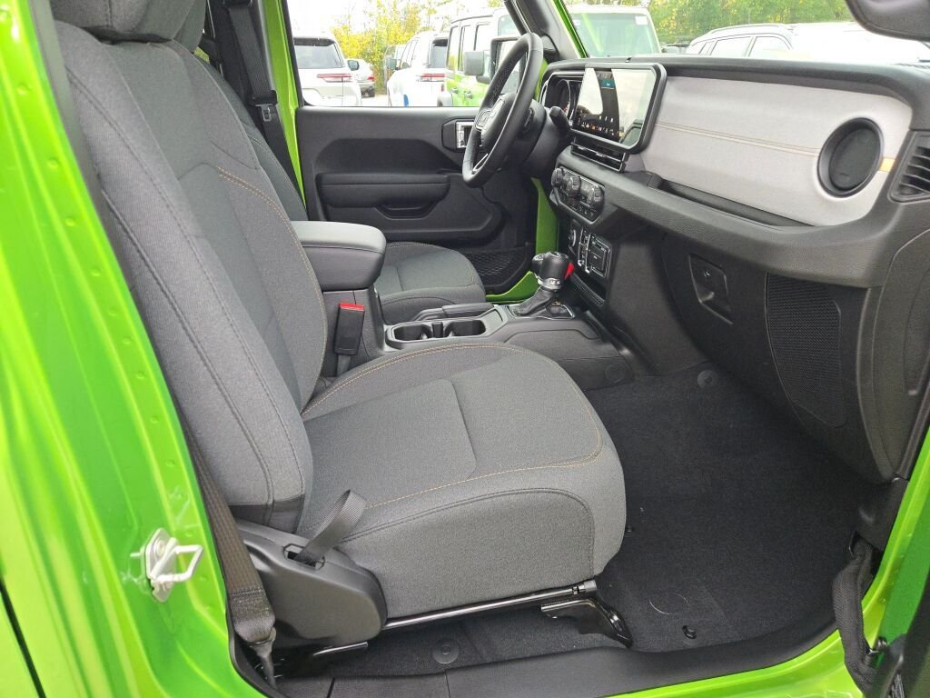 New 2026 Mojito Clear-Coat Exterior Paint Jeep Sport S image 7