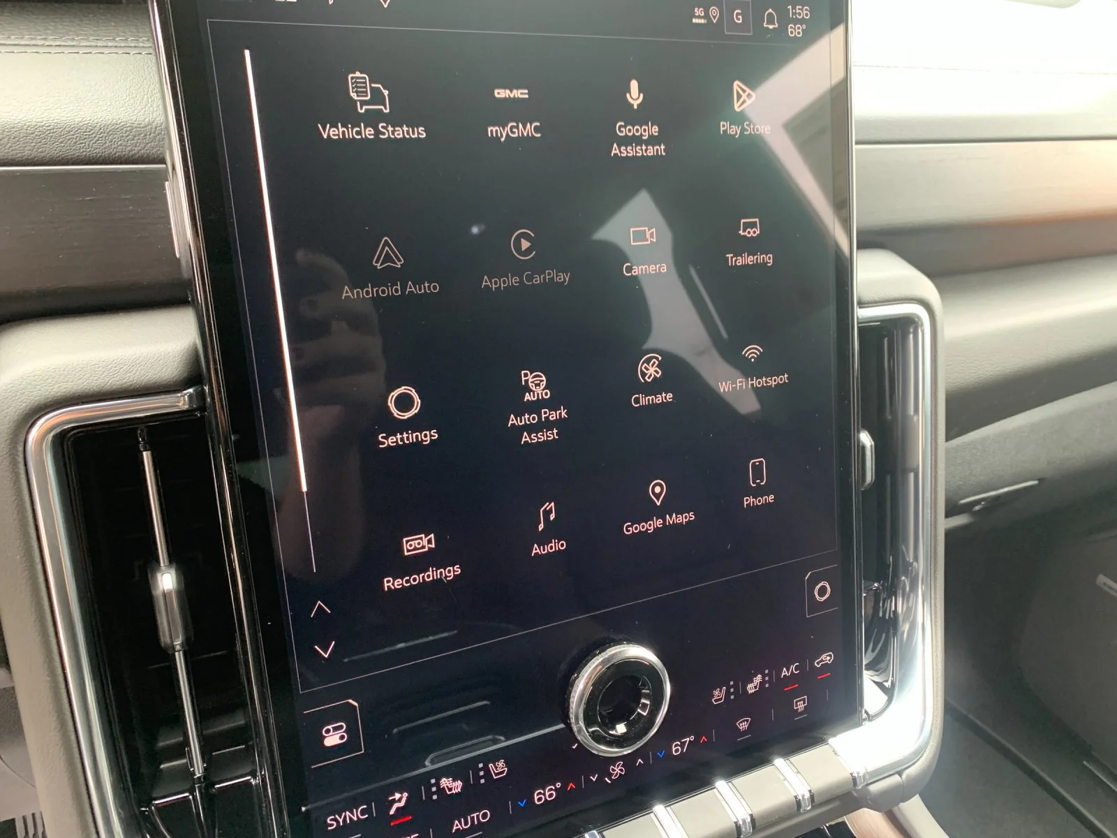 2026 GMC Yukon Denali - Photo 20