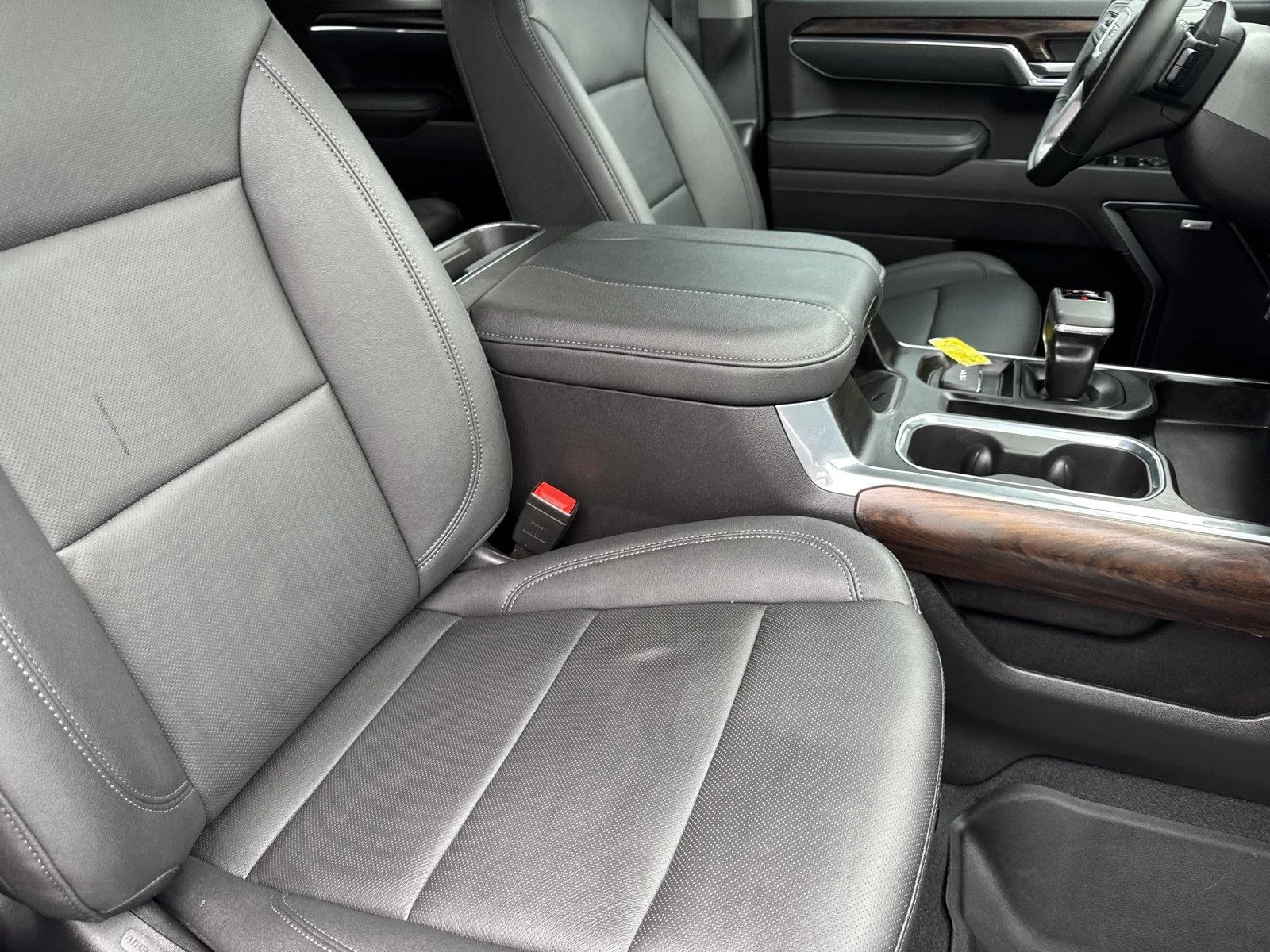 Used 2025 Sterling Metallic GMC SLT image 35