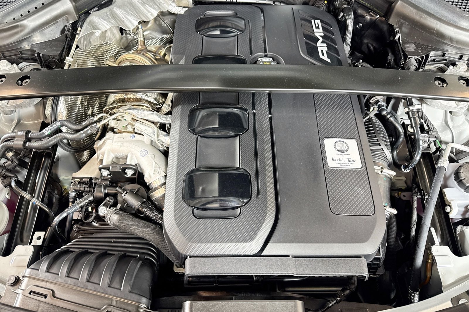 New 2026 MANUFAKTUR Alpine Grey Mercedes-Benz AMG® GLC 43 image 28