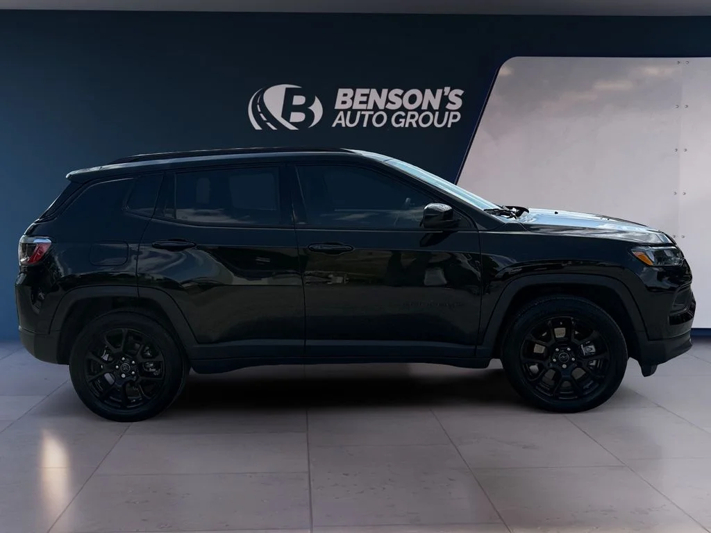 Used 2026 Black Jeep Latitude image 6