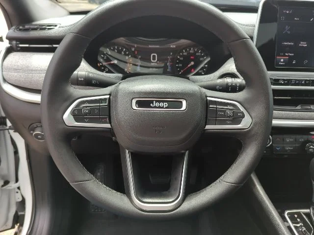Certified Used 2025 White Jeep Latitude image 11
