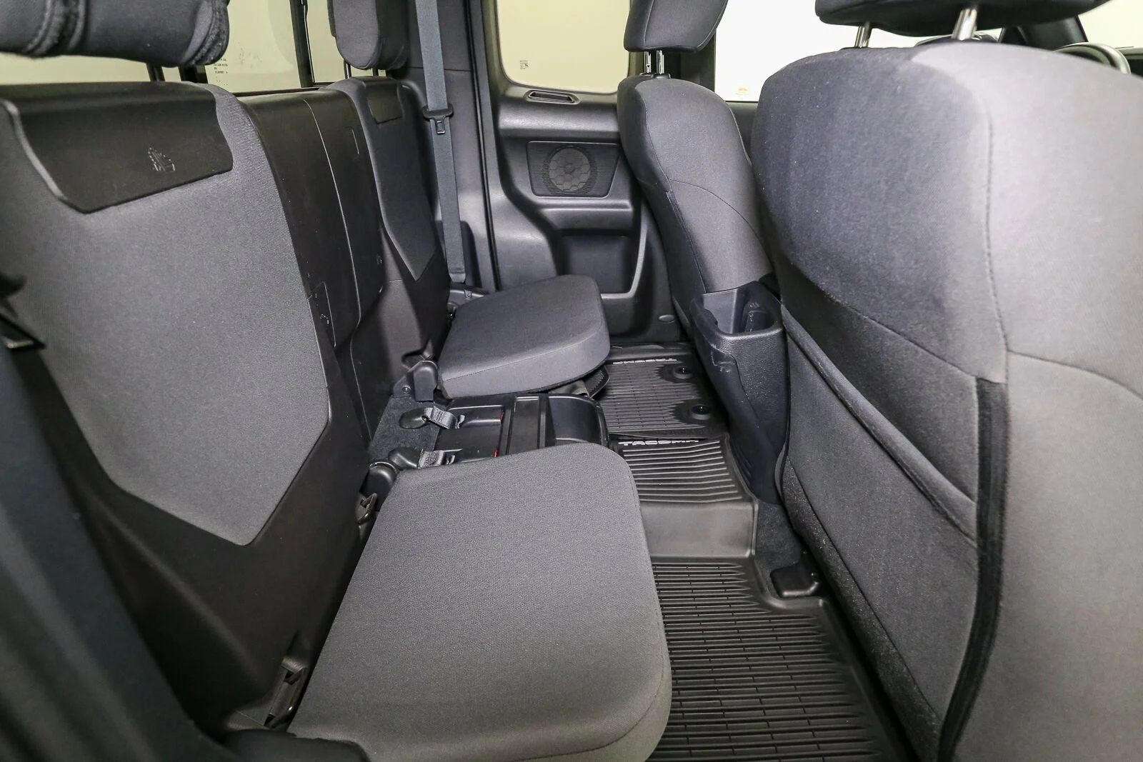 Used 2019 Magnetic Gray Metallic Toyota SR5 image 21