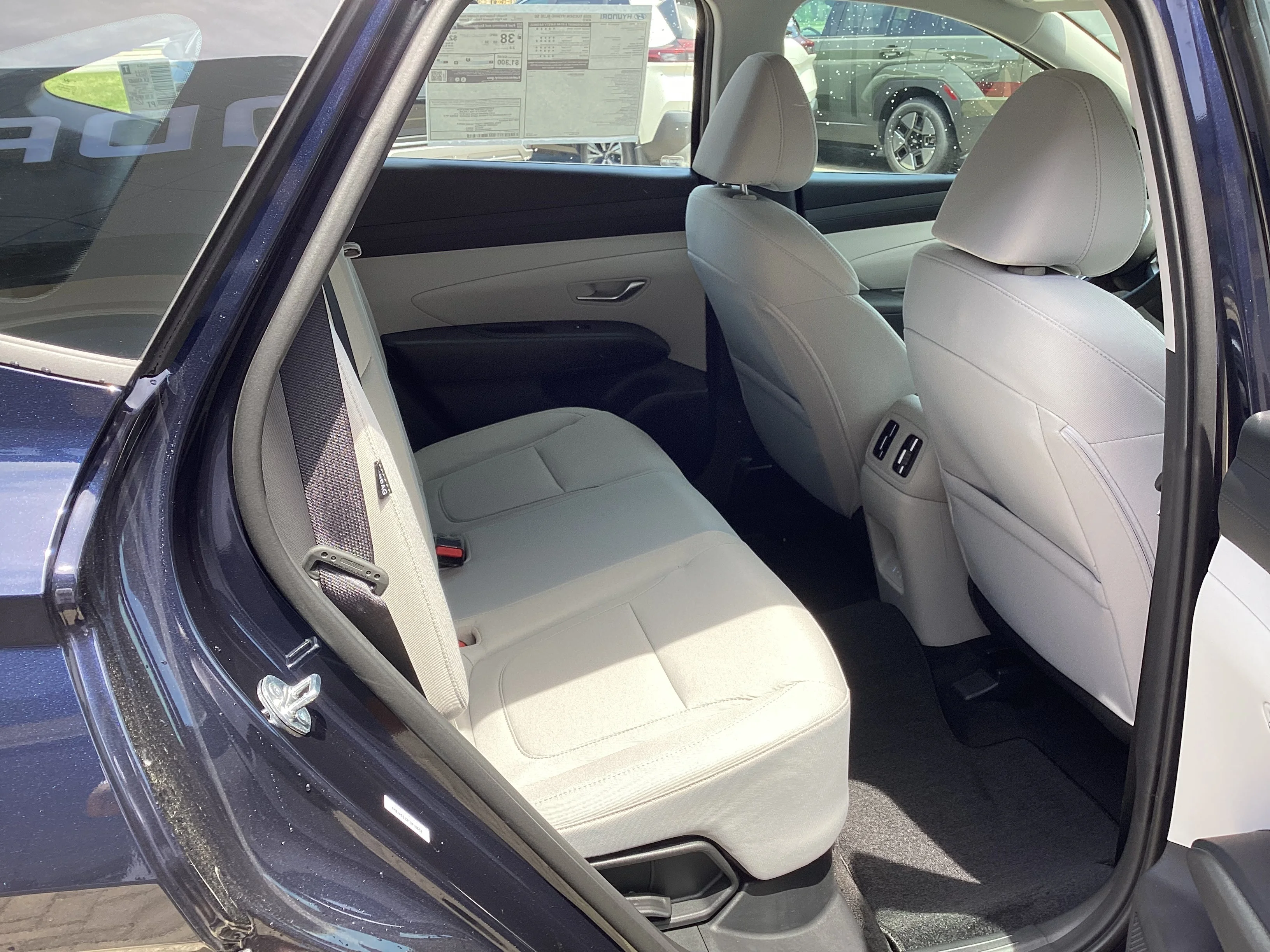 New 2026 Deep Sea Metallic Hyundai Blue SE image 15