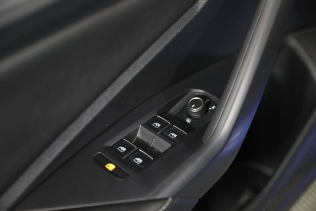2022 Volkswagen Jetta S - Photo 14
