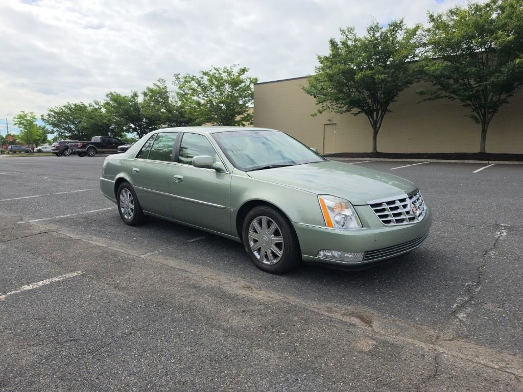 Used 2006 Green Silk Cadillac w/1SD image 1