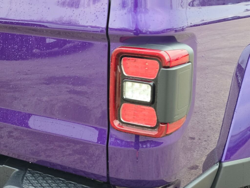 New 2026 Reign Jeep Sport S image 13