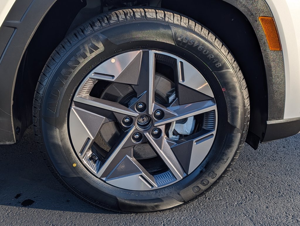 Used 2026 White Hyundai SEL image 8