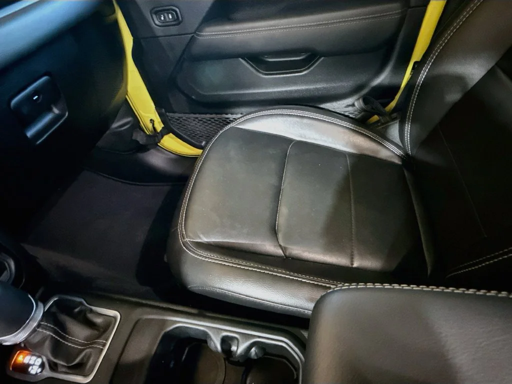 Used 2022  Jeep Unlimited Sahara 4xe image 18