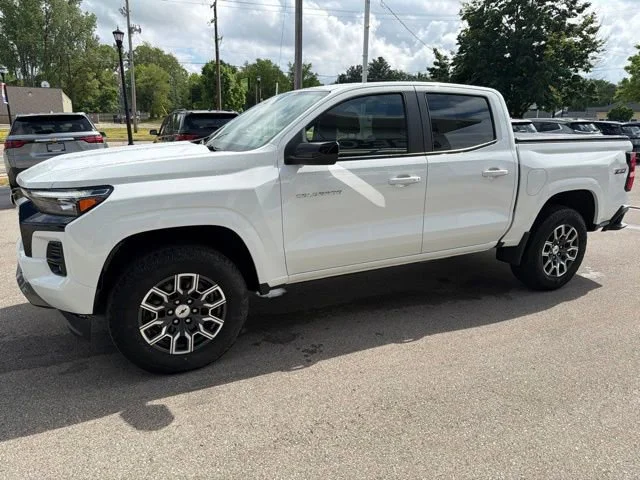 2023 Chevrolet Colorado Z71 - Photo 7