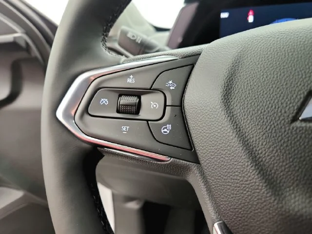 2026 Chevrolet Trax LT - Photo 35