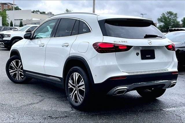 Used 2026 White Mercedes-Benz GLA 250 image 10
