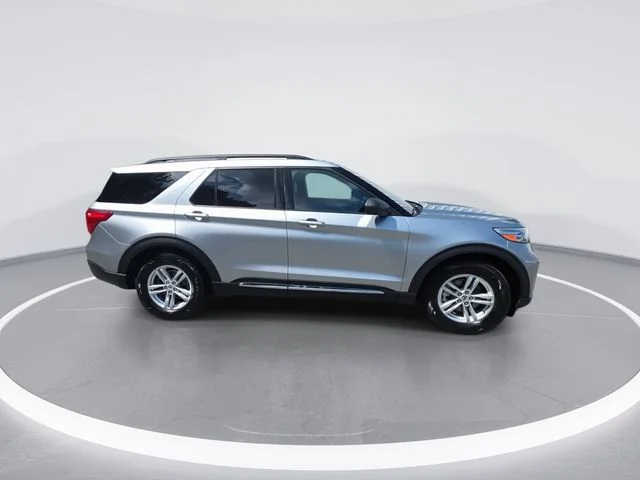 Used 2020 Silver Ford XLT image 9