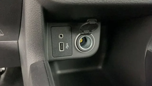 2025 Nissan KICKS PLAY Base - Photo 19
