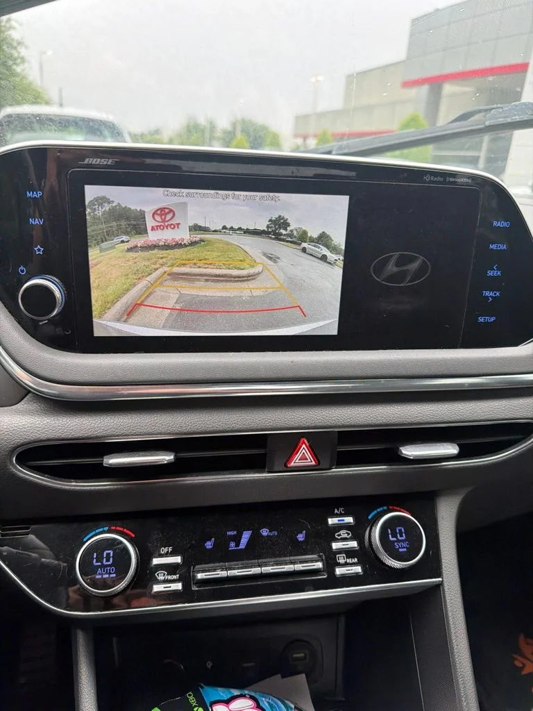 Used 2021 Silver Hyundai SEL Plus image 18