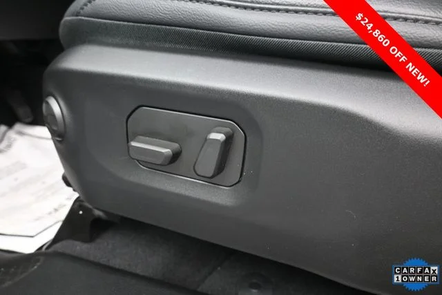 Used 2025 Black Jeep Sport S image 17