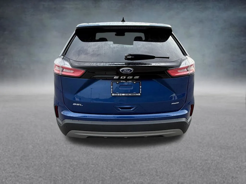 Used 2024 Blue Ford SEL image 54