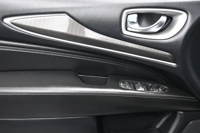 Used 2020 Silver INFINITI PURE image 8