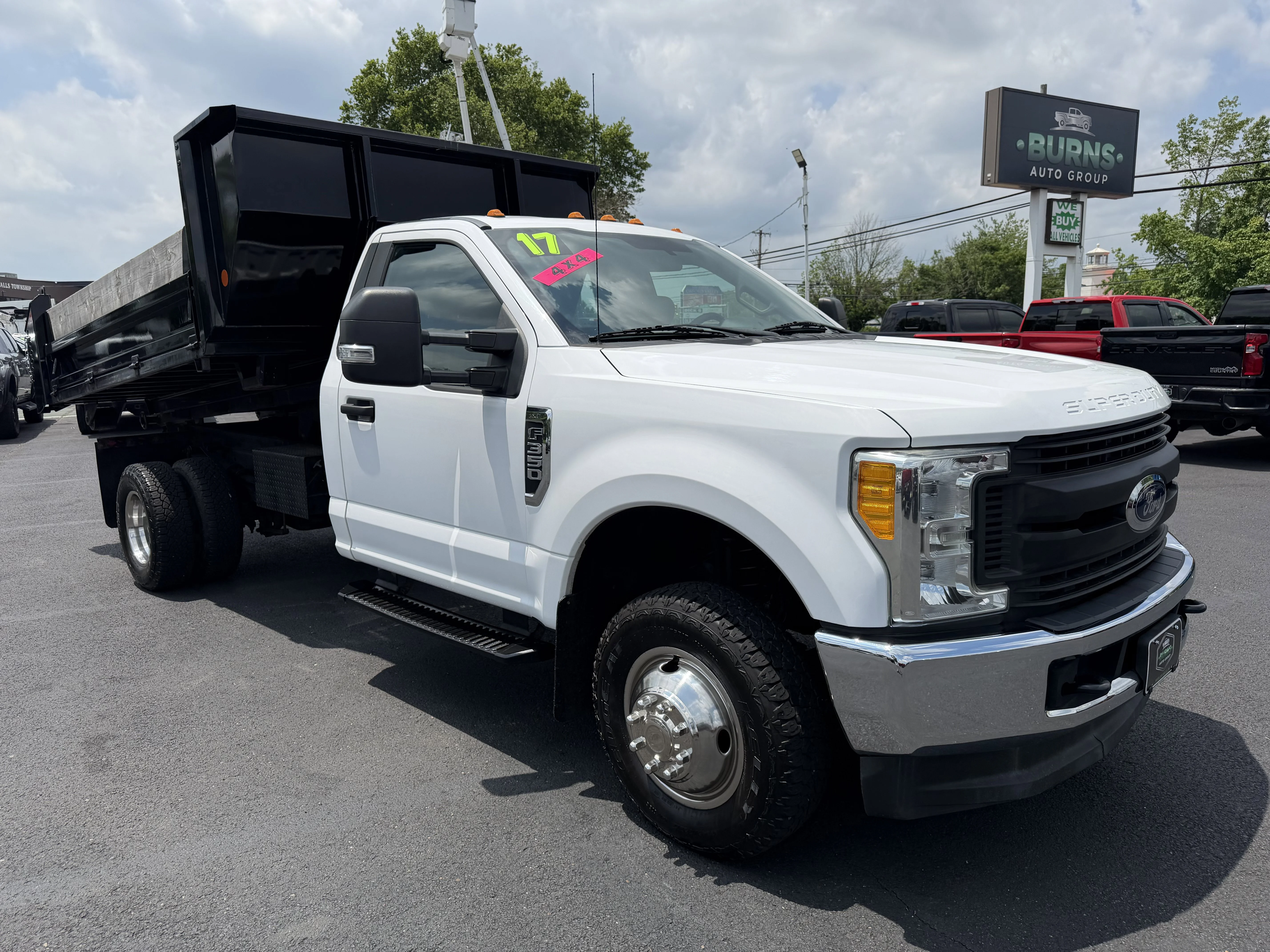 Used 2017 Oxford White   Z1 Ford XL image 2