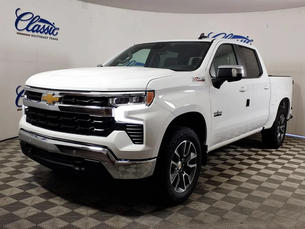 New 2026 Summit White Chevrolet LT image 6