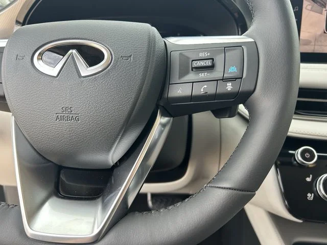 New 2027 MINERAL BLACK INFINITI Luxe AWD image 27