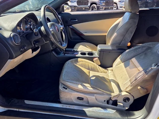 Used 2006 White Pontiac GT image 5