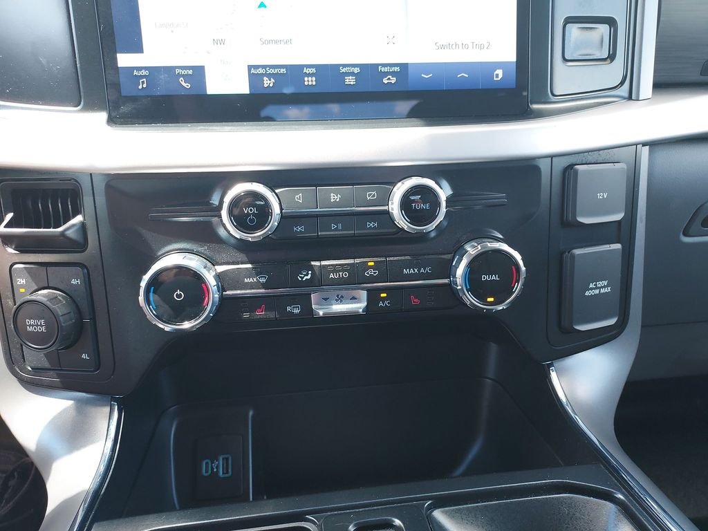 Used 2023 Gray Ford XLT image 25