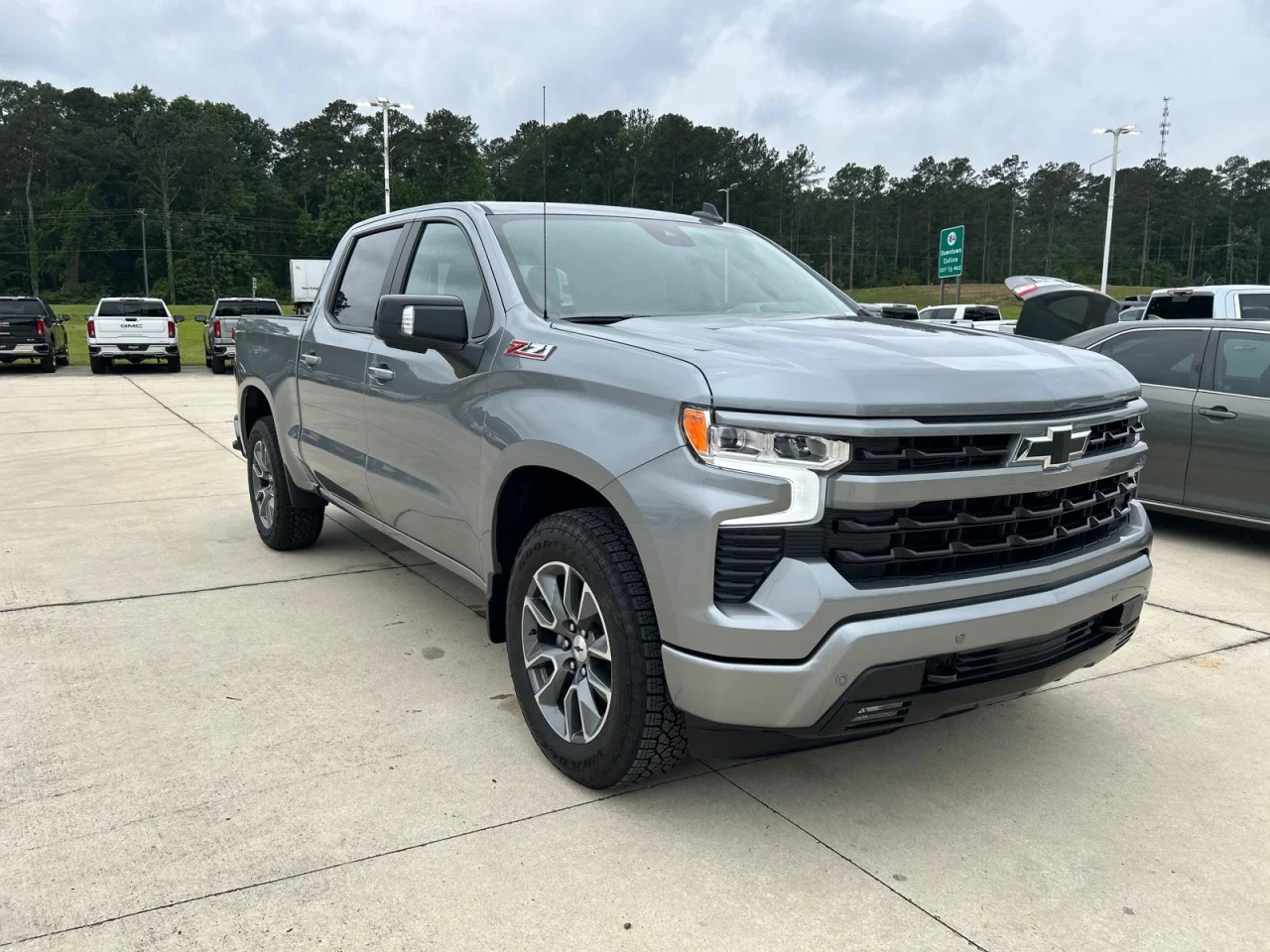 New 2026 Sterling Gray Metallic Chevrolet RST image 2