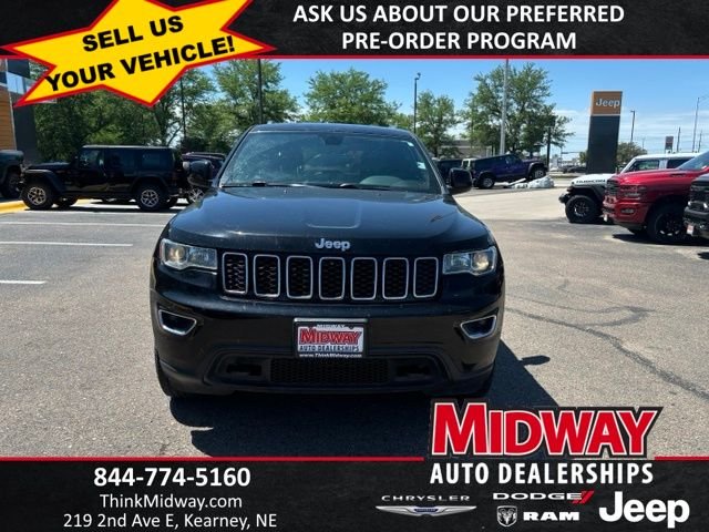 Used 2018 Black Jeep Laredo E image 7