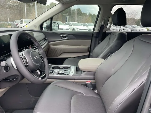 New 2026 Gray Kia EX image 3