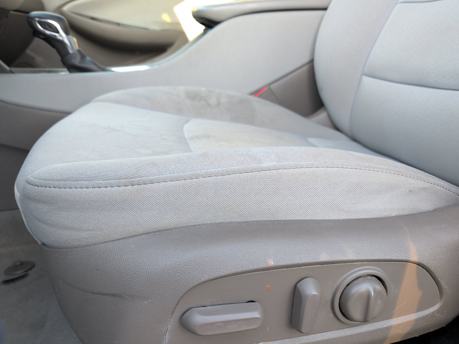 Used 2022 Mineral Gray Metallic Chevrolet LT image 17