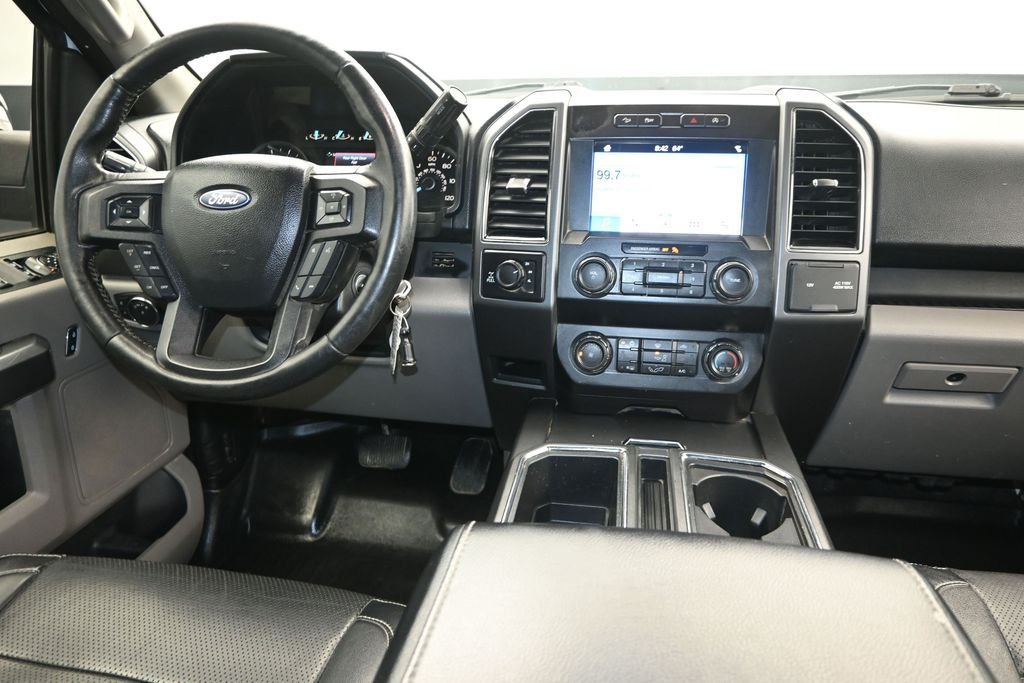 Used 2019 White Ford XLT image 27