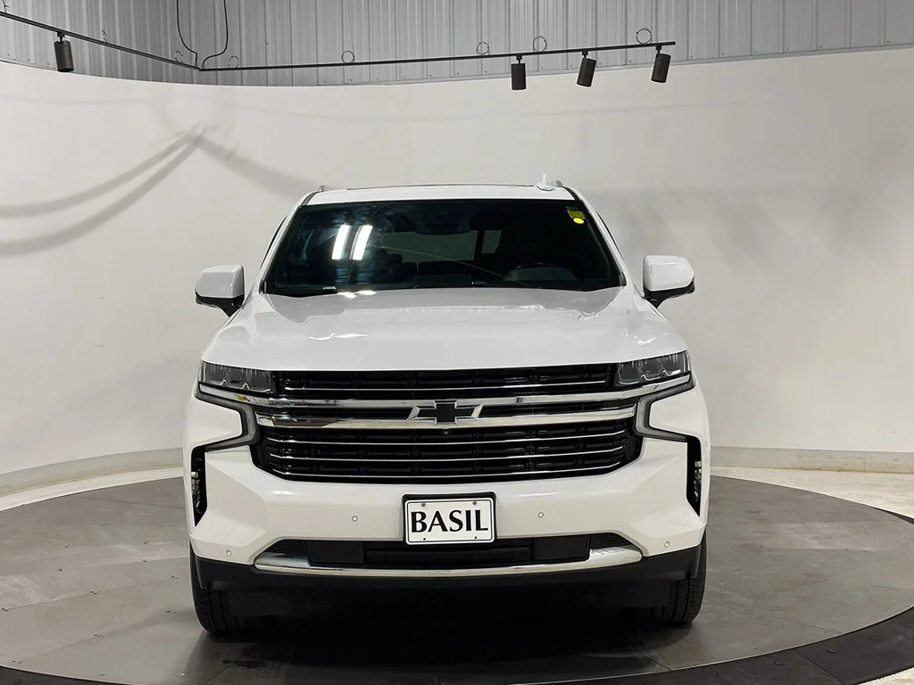 Used 2023 SUMMIT WHITE Chevrolet LT image 9