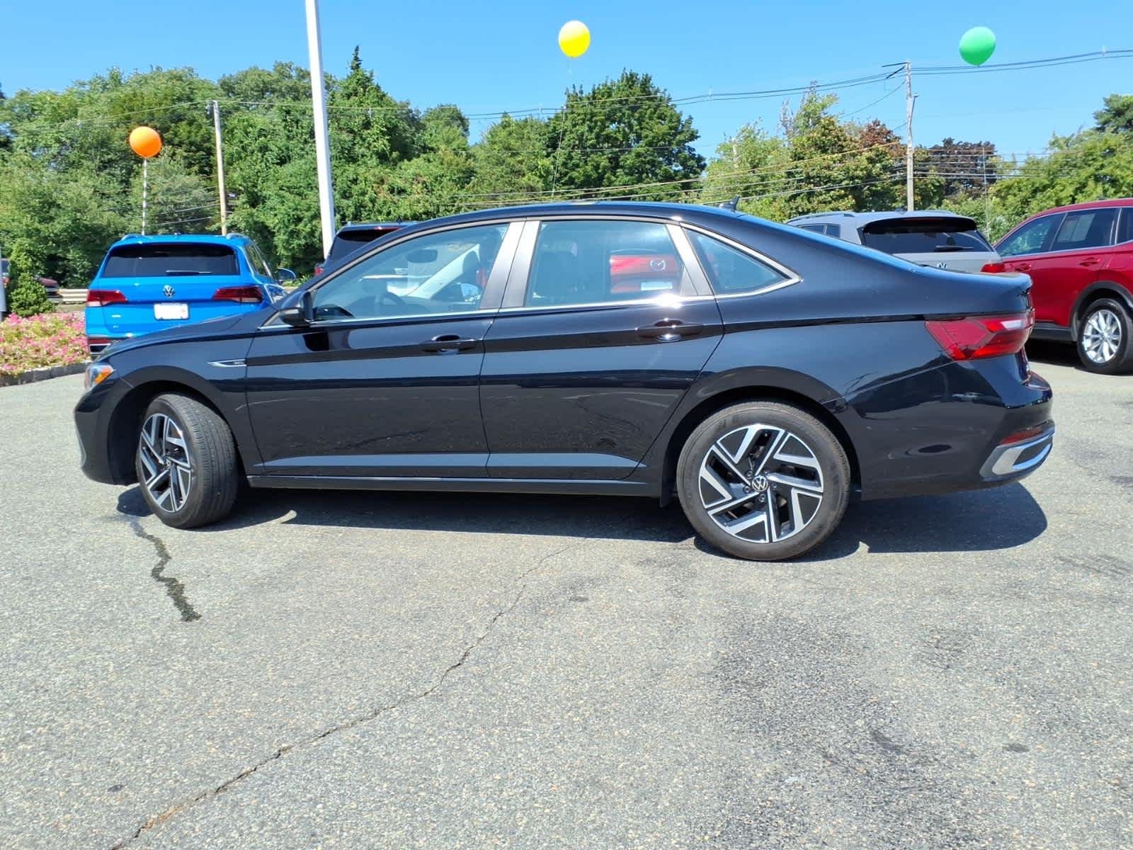 Used 2022 DEEP BLACK PEARL EFFECT Volkswagen SEL image 8