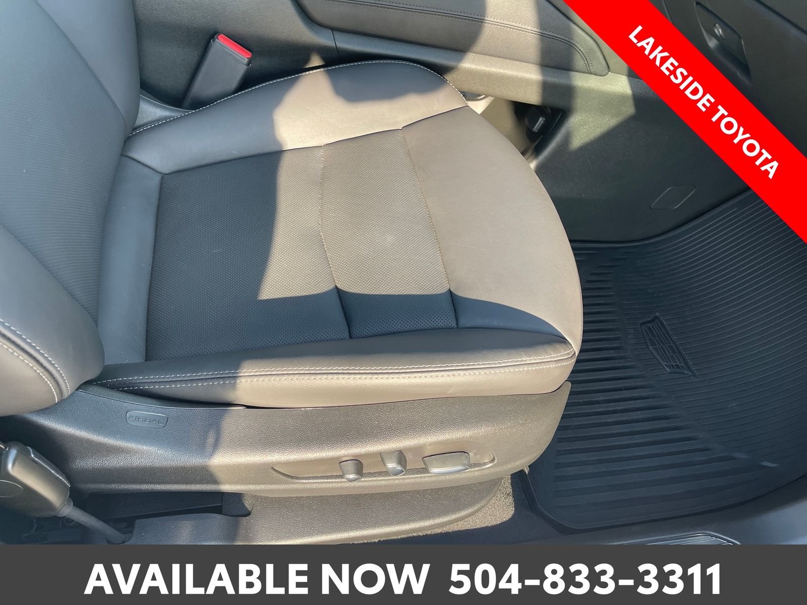 Used 2025 White Cadillac Sport image 16
