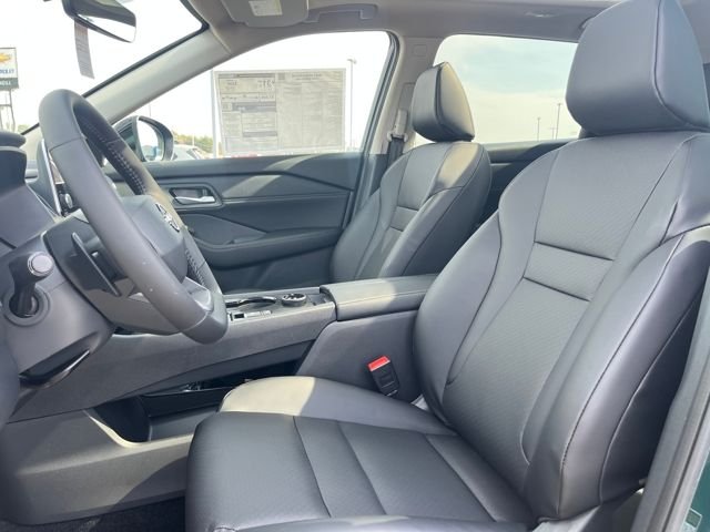 New 2026 Obsidian Green Pearl Nissan Dark Armor™ image 16