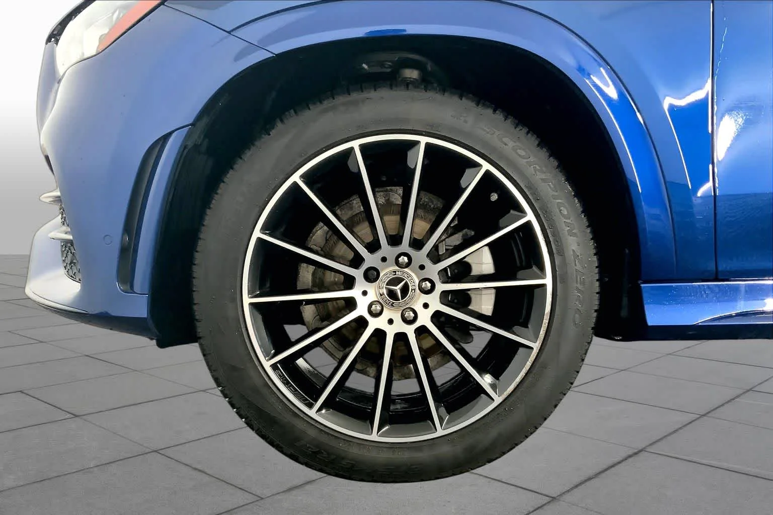 Certified Used 2022 Brilliant Blue Metallic Mercedes-Benz GLE 350 image 21