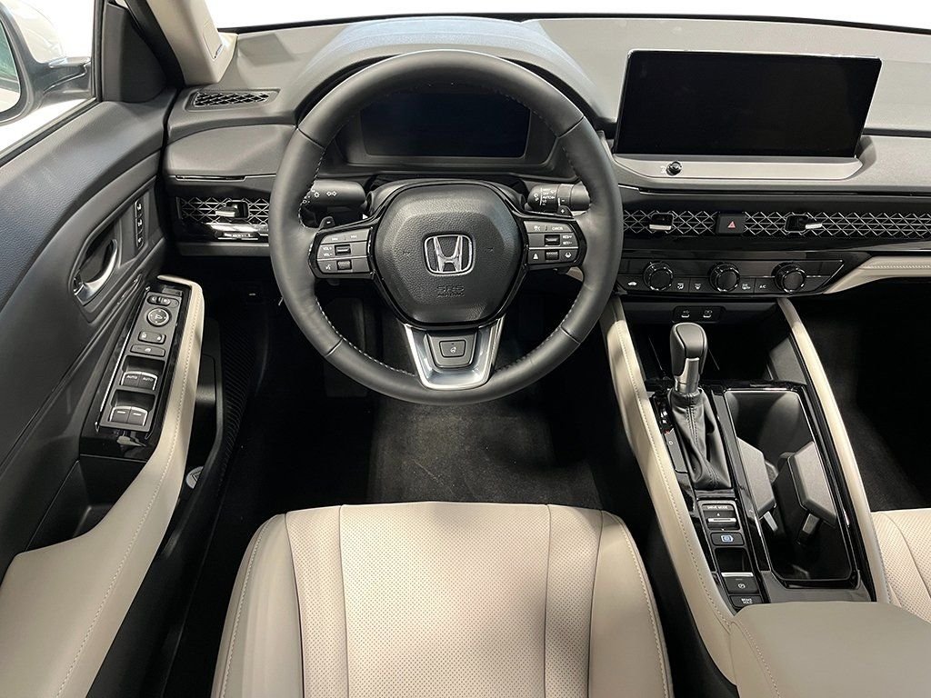 New 2026 Platinum White Pearl Honda Touring image 23