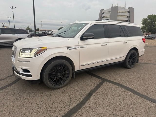 Used 2018 White Lincoln Reserve image 7