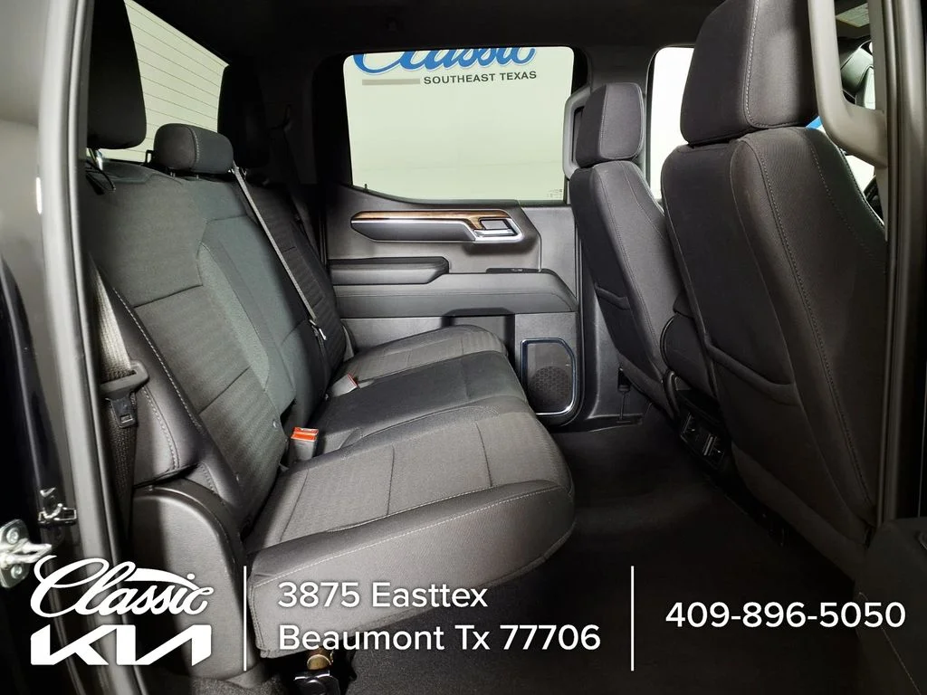 Used 2025 Black Chevrolet LT image 11